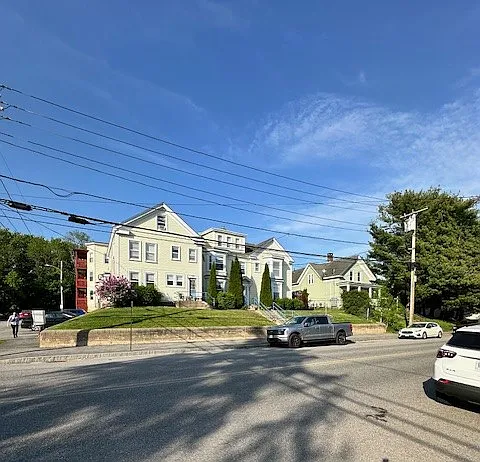 390 Main St #2 — Photo 9