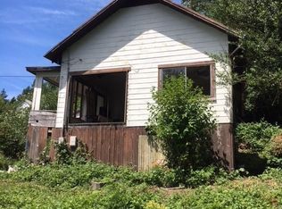 1129 Wildwood Rd, Raymond, WA 98577