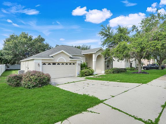 3rd image of 12900 Cloverdale Ln