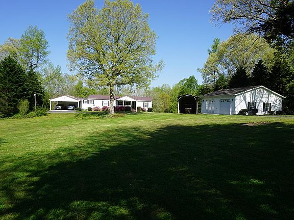 3rd image of 2707 Great Creek Dr