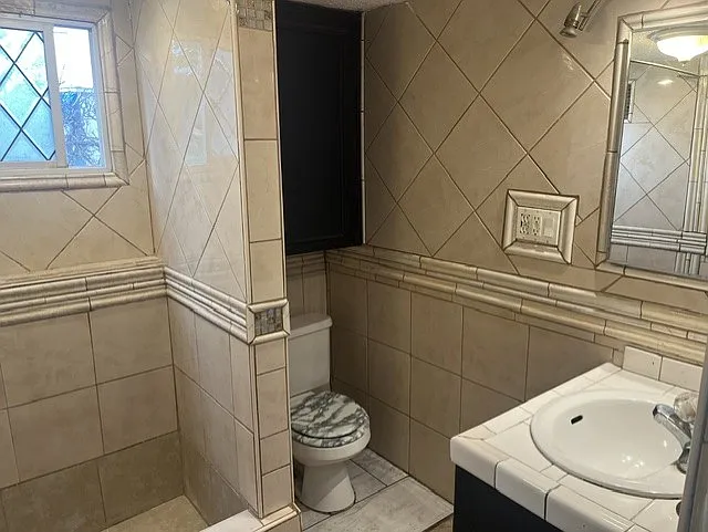 763 W Avenue L #11 — Photo 10