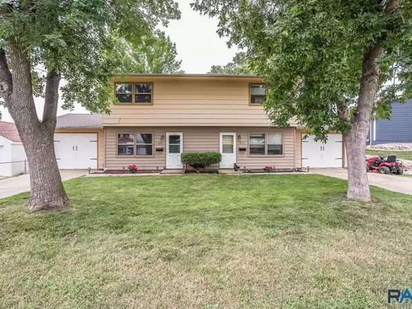 1320 E Pearl St #1320