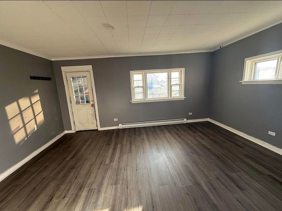 1st image of 1318 Eynon St Floor 1