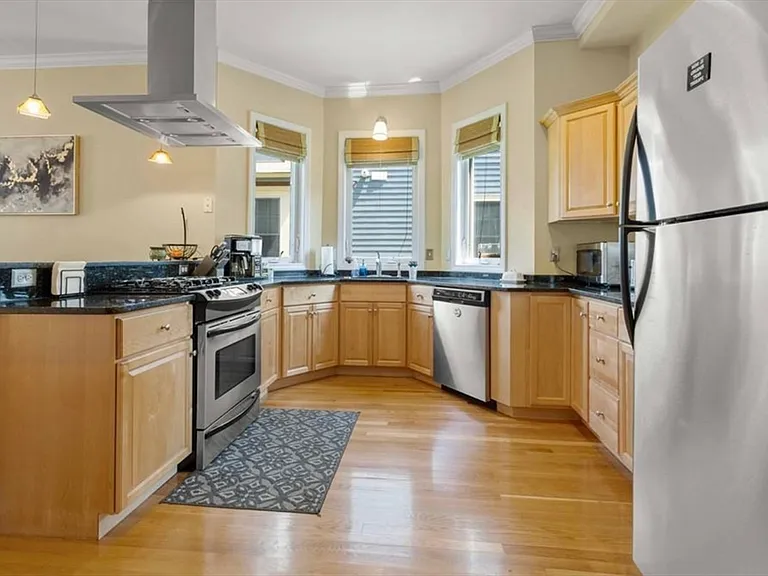 83 Dix St #1 — Photo 5