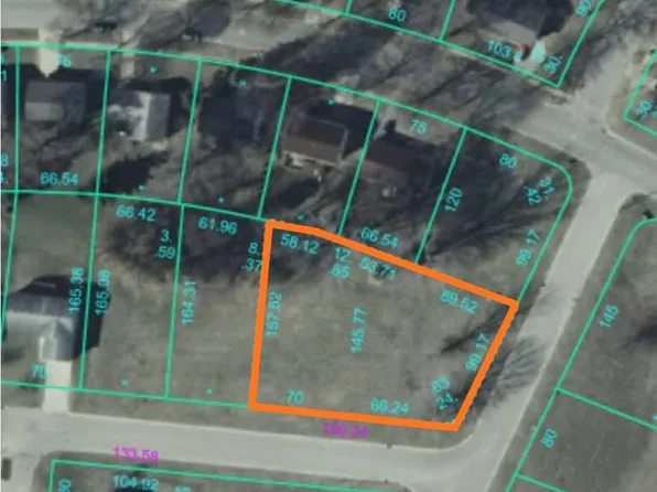 3386 Katherine Dr, Freeport, IL 61032