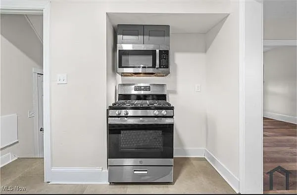 3639 Randolph Rd — Photo 9