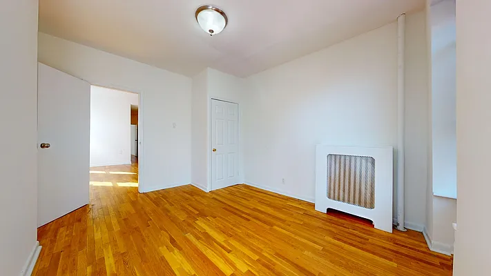 Rented by Bond New York | media 4