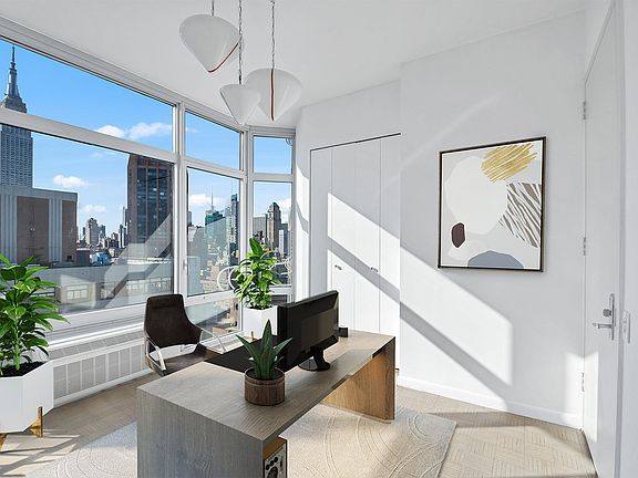 4th image of 200 E 30th St #30C
