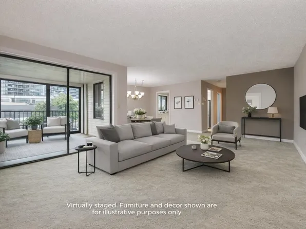 15317 Thrift Ave #301, White Rock, BC V4B 2L4