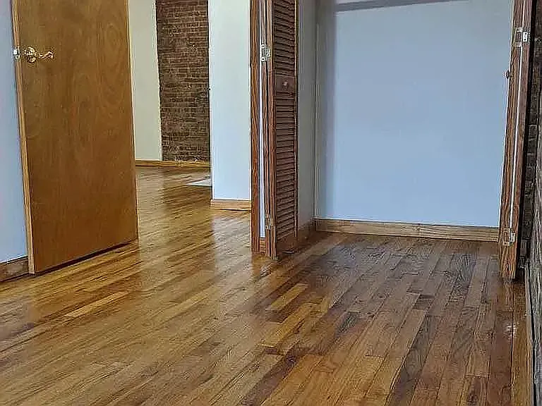 540 E 5th St #18 — Photo 19