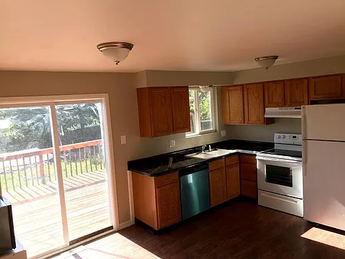 184 Poppy St Photo 1