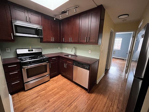 5th image of 377 E 234th St #3