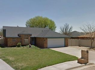 2124 Northglen Dr, Clovis, NM 88101