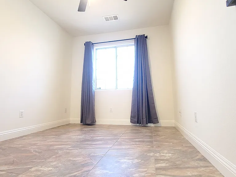 8378 Cool Creek Ave — Photo 8
