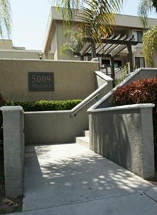 3rd image of 5009 Woodman Ave APT 206