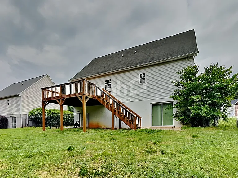 4602 Bottoms Rock Ln — Photo 24