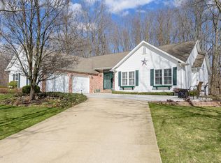 220 Phoenix Ct, Plainwell, MI 49080