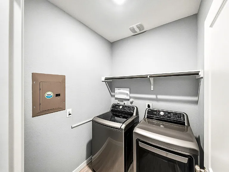 6827 Pail Pl — Photo 33