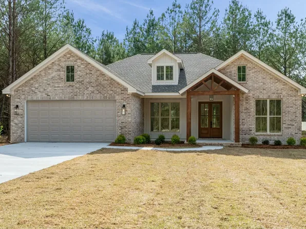 587 J C Burt Rd, Hattiesburg, MS 39401