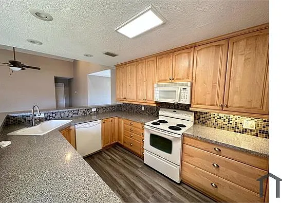 7217 Montego Dr — Photo 4