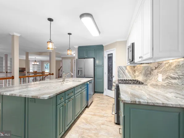 5398 Payne Dr, King George, VA 22485