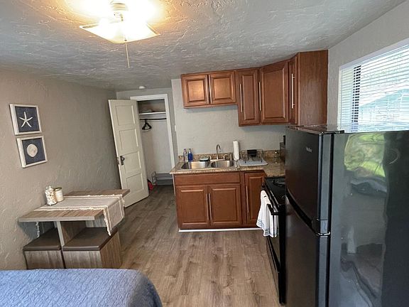 2nd image of 907 NW 13th St #A