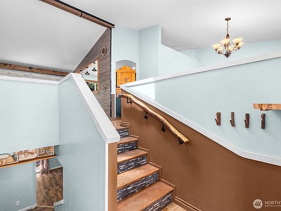 2nd image of 4101 Arbor Drive SE