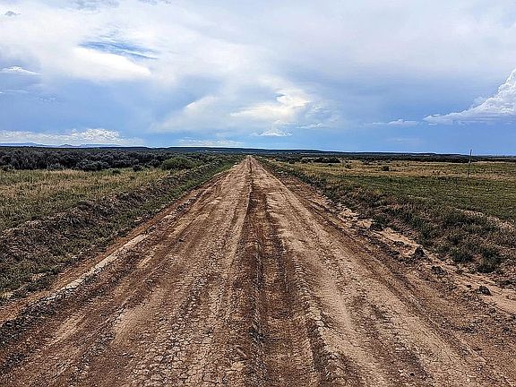 4th image of Antelope Dr