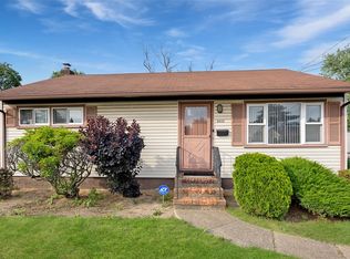 3422 Great Neck Rd, Amityville, NY 11701