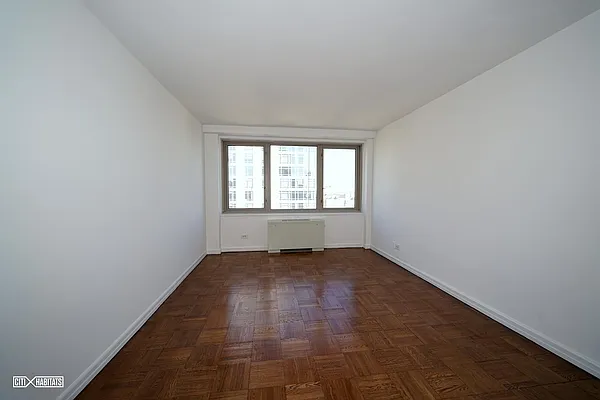 Rented by Citi Habitats | media 9