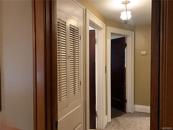5th image of 360 Nassau Ave