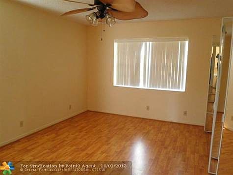 4th image of 4157 NW 90th Ave APT 202