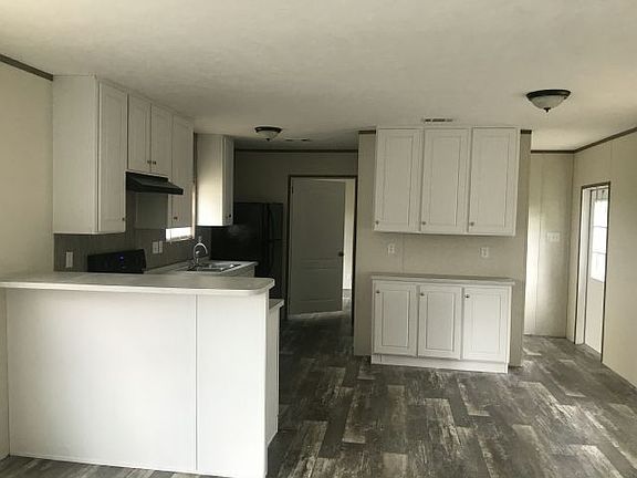 2nd image of 13621 Youngstown Ave #28