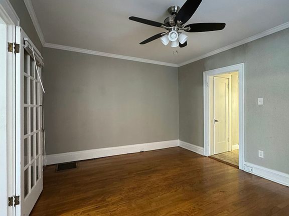 2nd image of 1408 Woodland Dr APT 1S