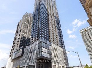 395 Square One Dr #3901, Mississauga, ON