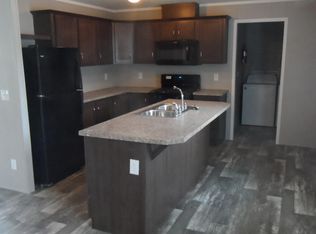 311 Hunters Rill, Oxford, MI 48371