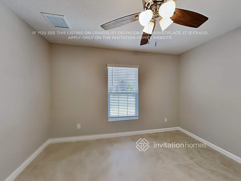 607 SW Sail Ter — Photo 10