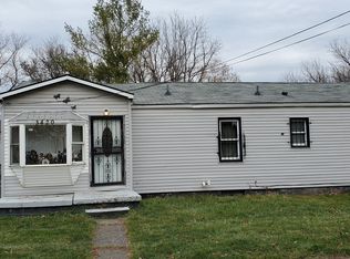 3420 W Parkway Ave, Flint, MI 48504