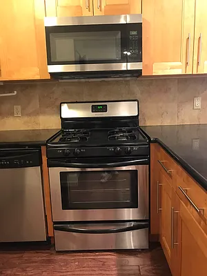 Rented by R New York | media 38