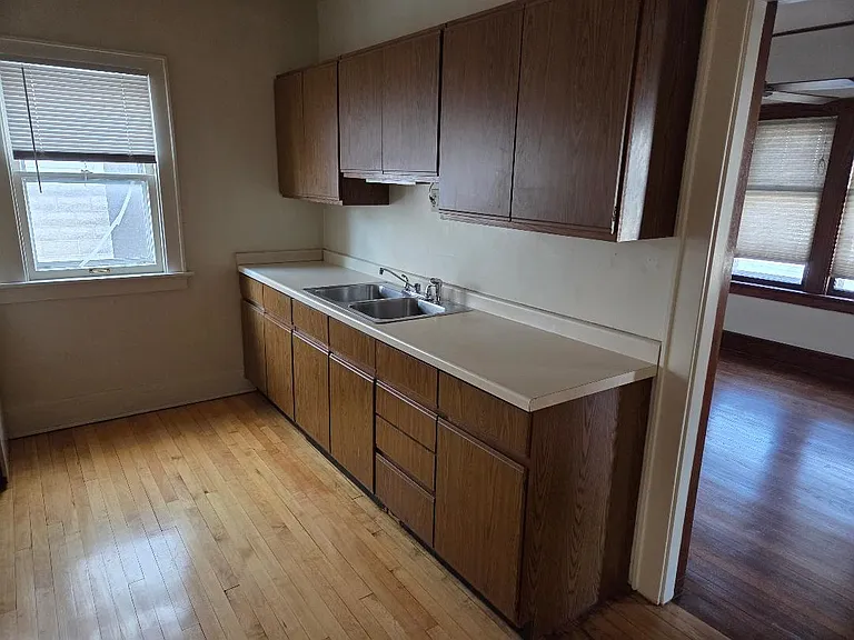 516 N 52nd St #1 — Photo 13