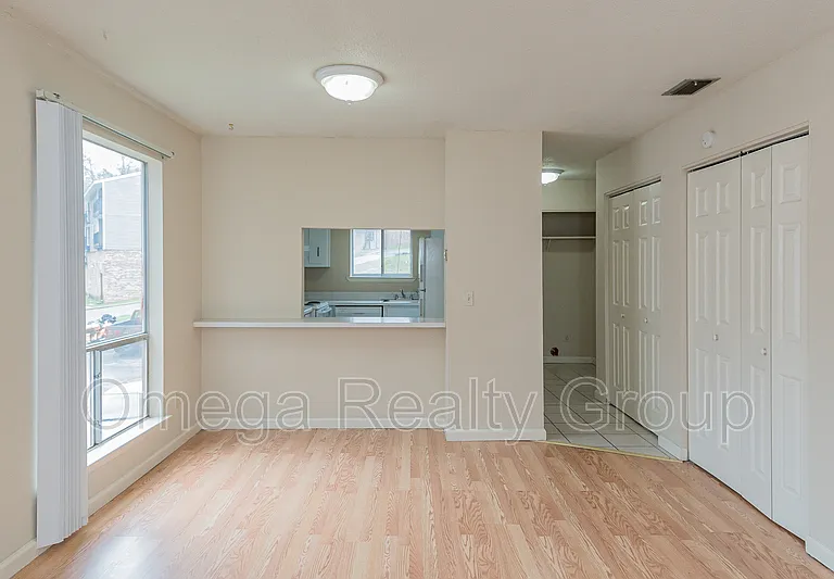 1604 14th Ave E #10 — Photo 10