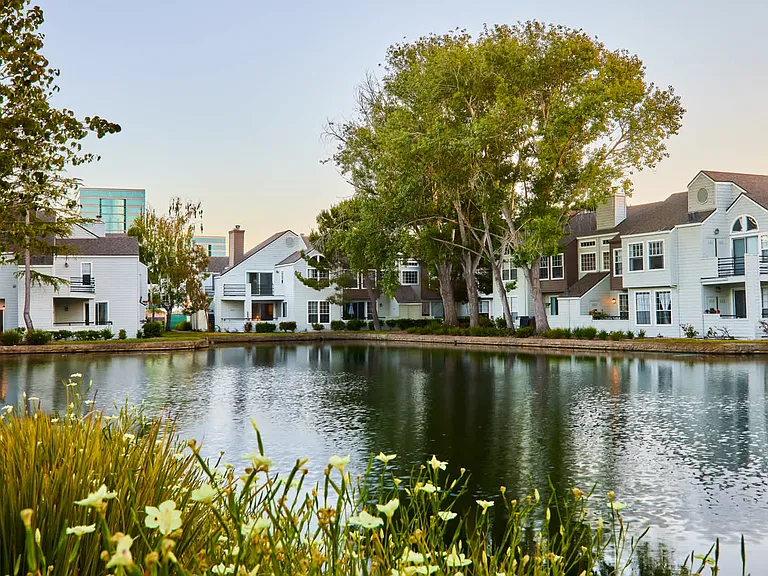 Schooner Bay Apartment Homes