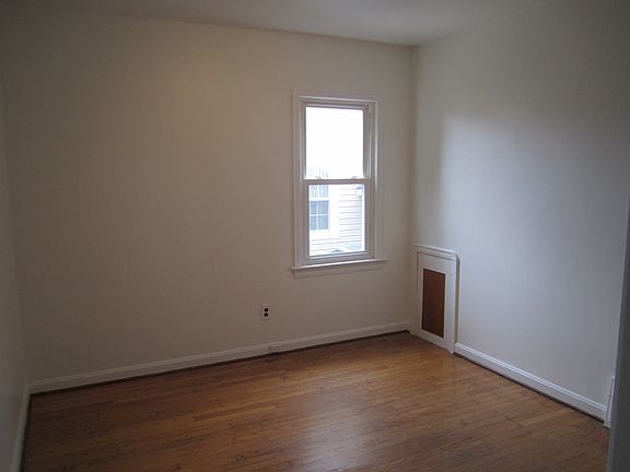 5th image of 15012 Columbine Ave
