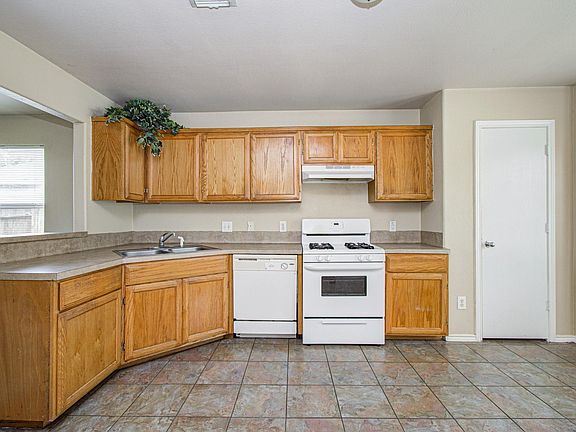 5th image of 3910 Ridge Canyon Rd