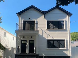 152 Burgher Ave FLOOR 2, Staten Island, NY 10304