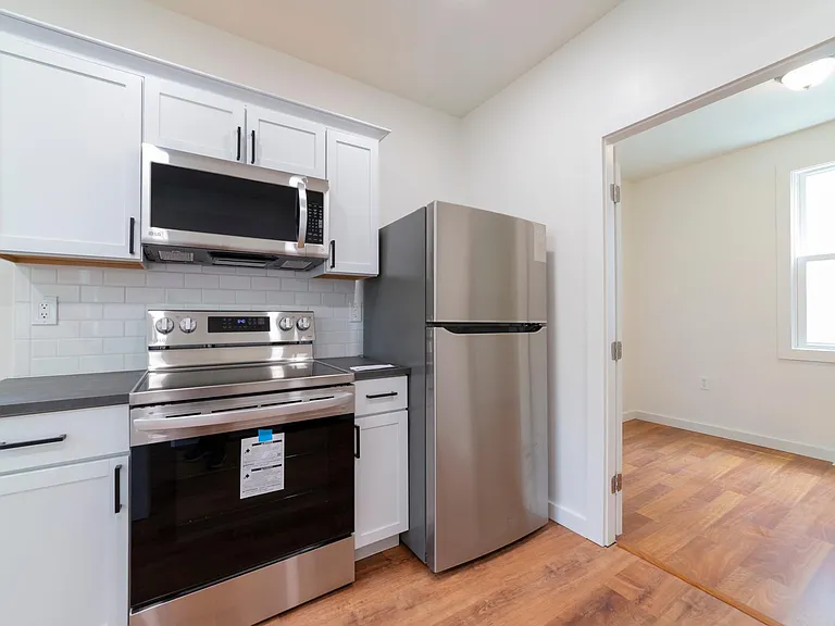 6021 Pear Ave #B — Photo 11