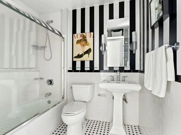 275 Greenwich Street image 4 of 7