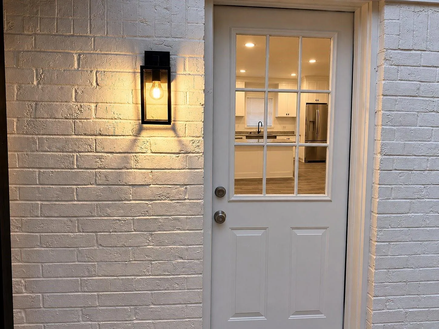 916 Brook Forest Dr — Photo 3