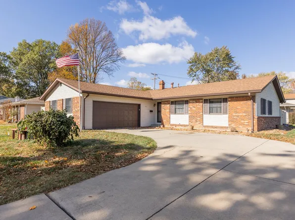 1001 W Harnett St, Mascoutah, IL 62258