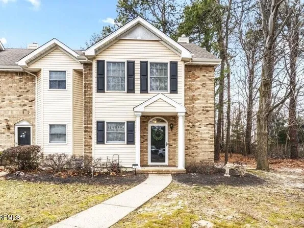 15 Weller Pl, Holmdel, NJ 07733